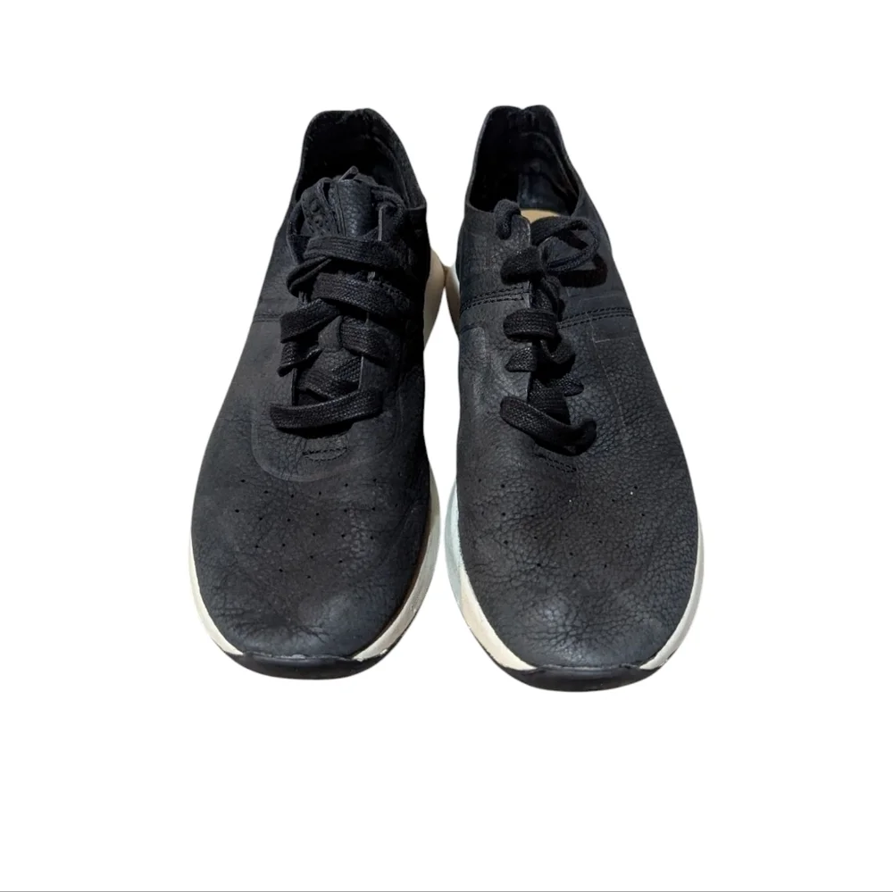 UGG Sneakers Adaleen Black Suede Leather 7 Athleisure Comfort Neutral Minamilist